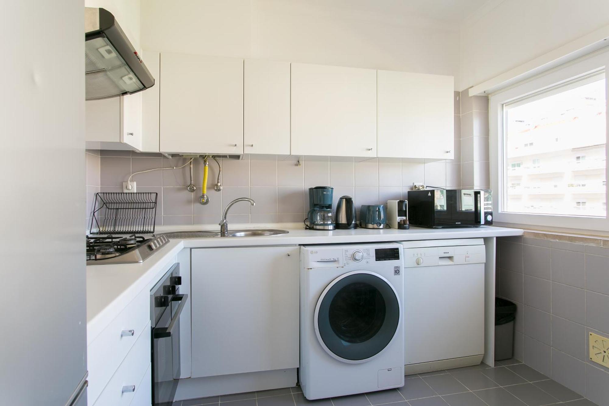 Apartamento Central E Confortavel Junto Ao Bairro Da Graca ลิสบอน ภายนอก รูปภาพ